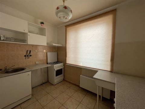 2-к квартира, 9/9 эт., 45м²