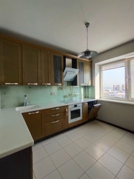 2-к квартира, 17/17 эт., 55м²