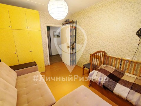 3-к квартира, 5/5 эт., 60м²