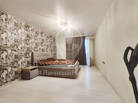 3-к квартира, 8/17 эт., 91м²