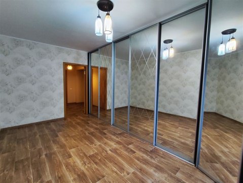 3-к квартира, 2/9 эт., 70м²