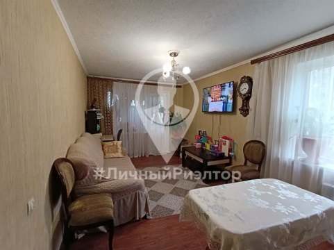 3-к квартира, 4/5 эт., 61м²