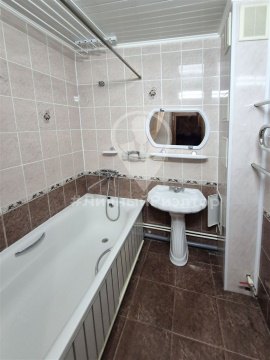 1-к квартира, 5/10 эт., 48м²