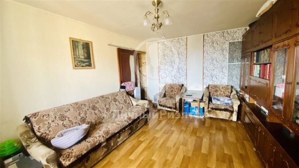 3-к квартира, 5/5 эт., 63м²