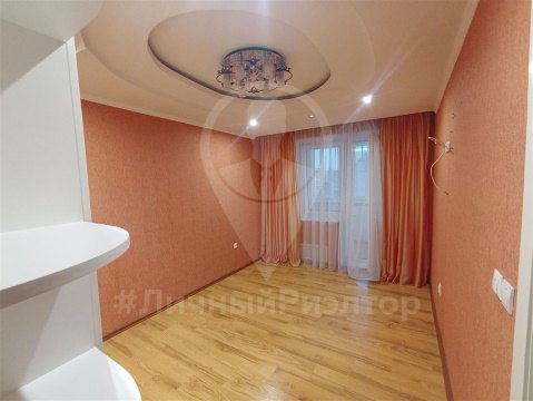 2-к квартира, 9/10 эт., 60м²