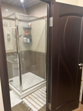 2-к квартира, 8/9 эт., 70м²