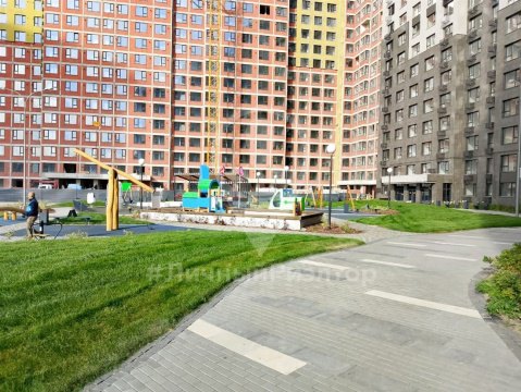 1-к квартира, 12/14 эт., 18м²