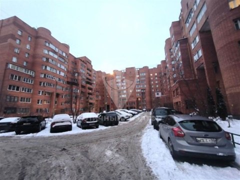 1-к квартира, 1/9 эт., 53м²