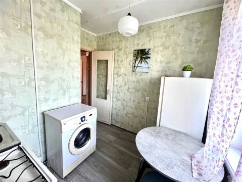 2-к квартира, 3/5 эт., 44м²