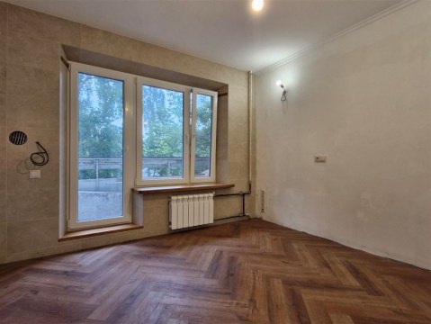 2-к квартира, 3/9 эт., 54м²