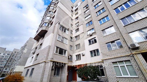 2-к квартира, 6/10 эт., 77м²