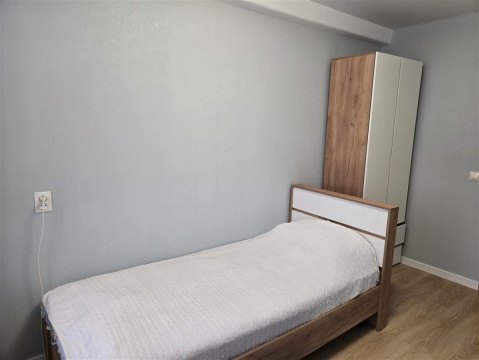 3-к квартира, 9/9 эт., 75м²