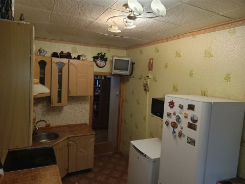 3-к квартира, 9/9 эт., 70м²