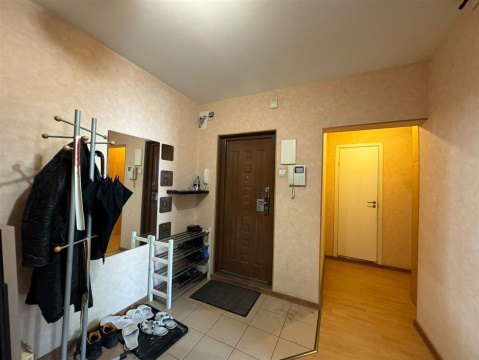 3-к квартира, 9/10 эт., 75м²