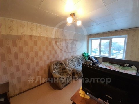 3-к квартира, 5/5 эт., 60м²