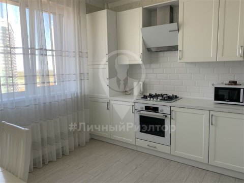 2-к квартира, 13/15 эт., 58м²