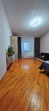 2-к квартира, 5/10 эт., 70м²