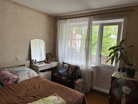 3-к квартира, 3/9 эт., 57м²