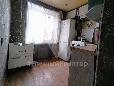 2-к квартира, 5/5 эт., 45м²