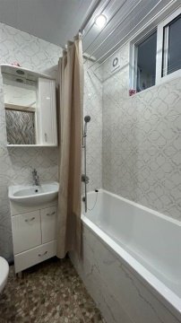 2-к квартира, 1/5 эт., 44м²