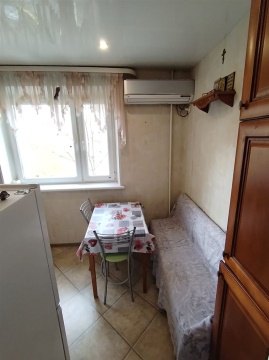 2-к квартира, 6/9 эт., 47м²