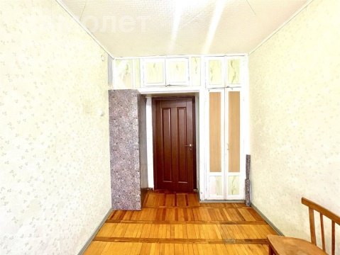 3-к квартира, 5/5 эт., 57м²