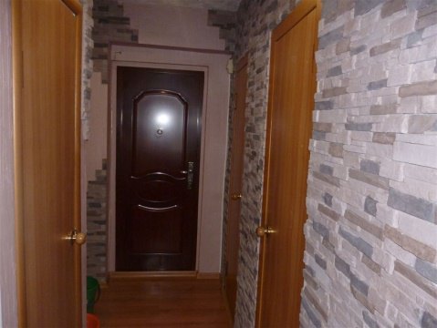 2-к квартира, 1/3 эт., 48м²