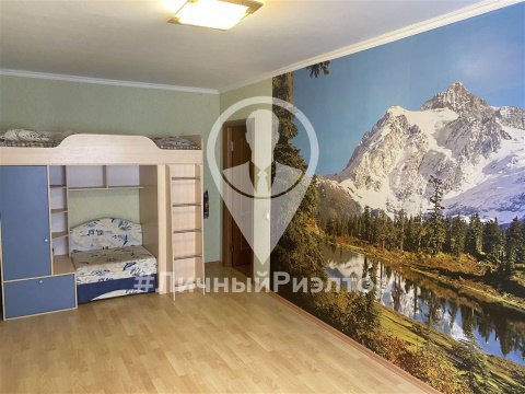 4-к квартира, 3/9 эт., 100м²