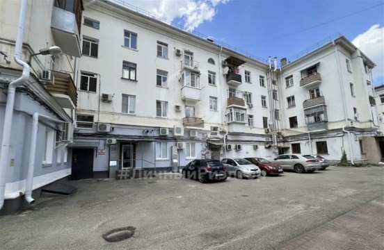 2-к квартира, 2/4 эт., 55м²