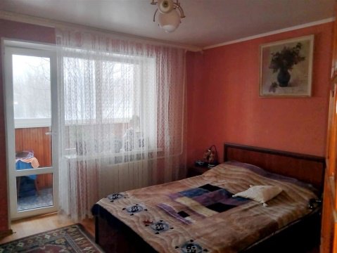 3-к квартира, 3/9 эт., 56м²