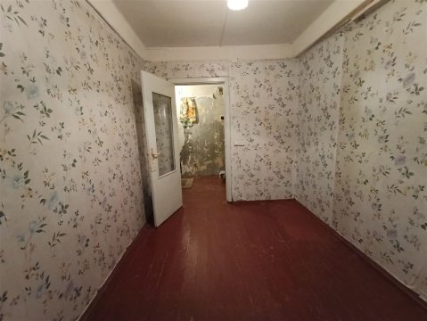 2-к квартира, 1/5 эт., 42м²