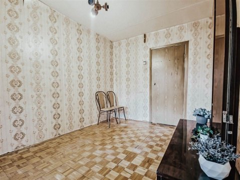 2-к квартира, 2/12 эт., 50м²