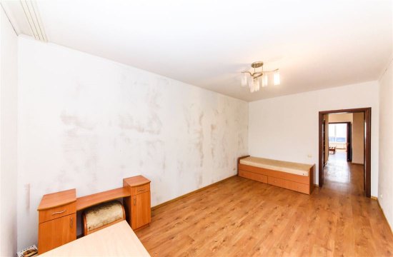 3-к квартира, 5/5 эт., 106м²