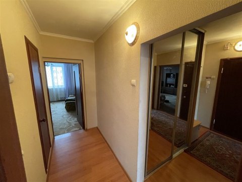 3-к квартира, 6/10 эт., 68м²