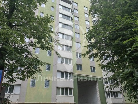 2-к квартира, 3/10 эт., 64м²