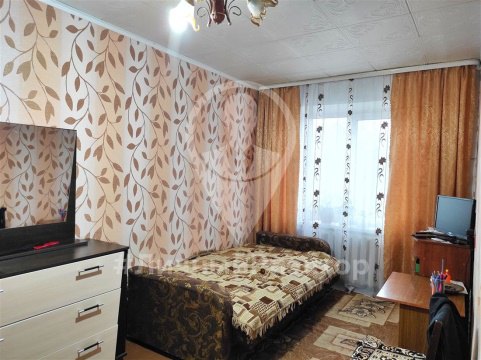 3-к квартира, 5/5 эт., 61м²