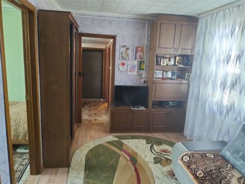 3-к квартира, 1/1 эт., 45м²