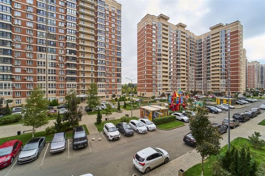 2-к квартира, 3/17 эт., 55м²