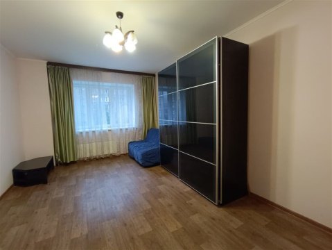 1-к квартира, 3/17 эт., 40м²