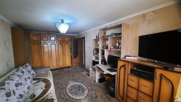 2-к квартира, 4/5 эт., 60м²