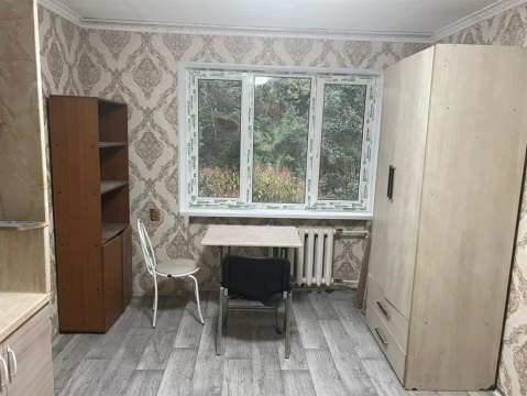 1-к квартира, 4/4 эт., 15м²